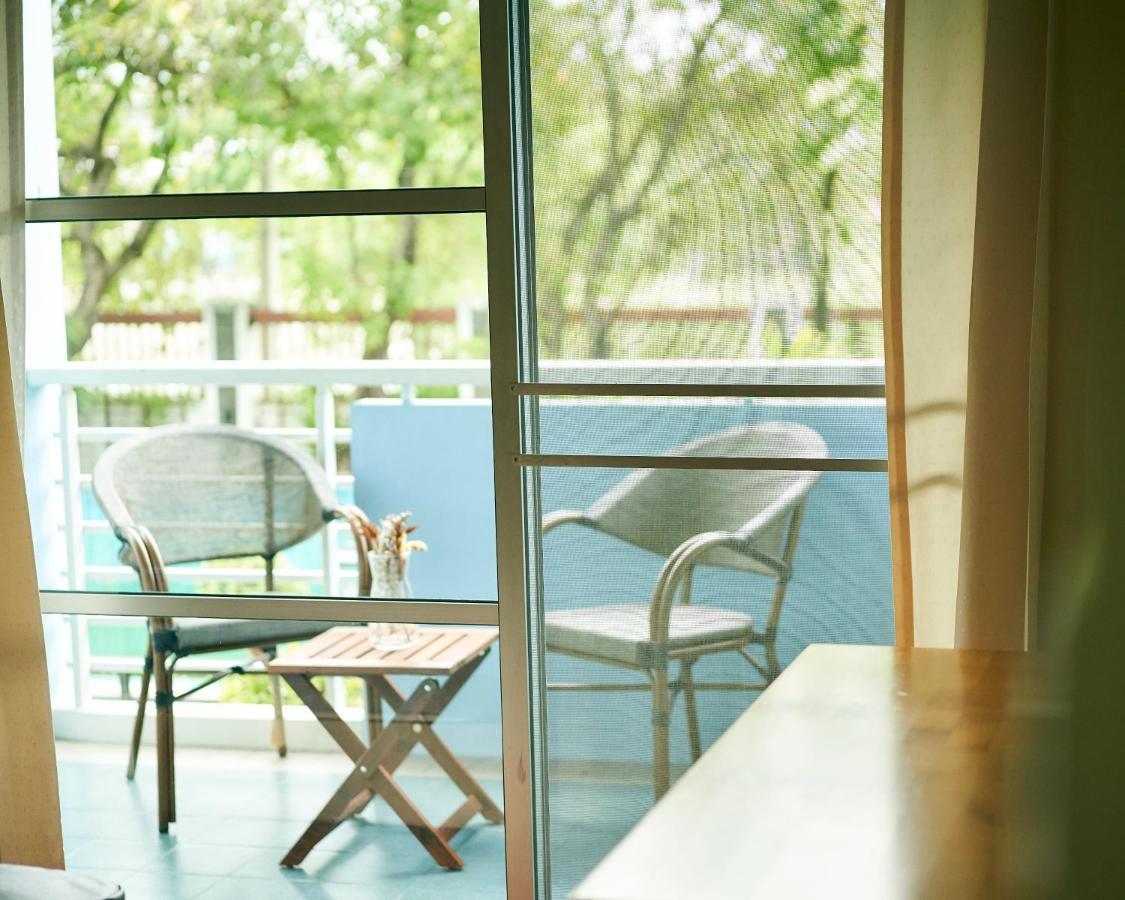 Bellevue Boutique Bangkok Apartment Bagian luar foto