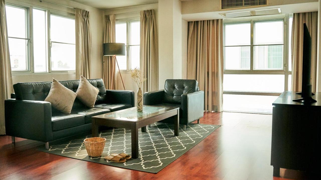 Bellevue Boutique Bangkok Apartment Bagian luar foto
