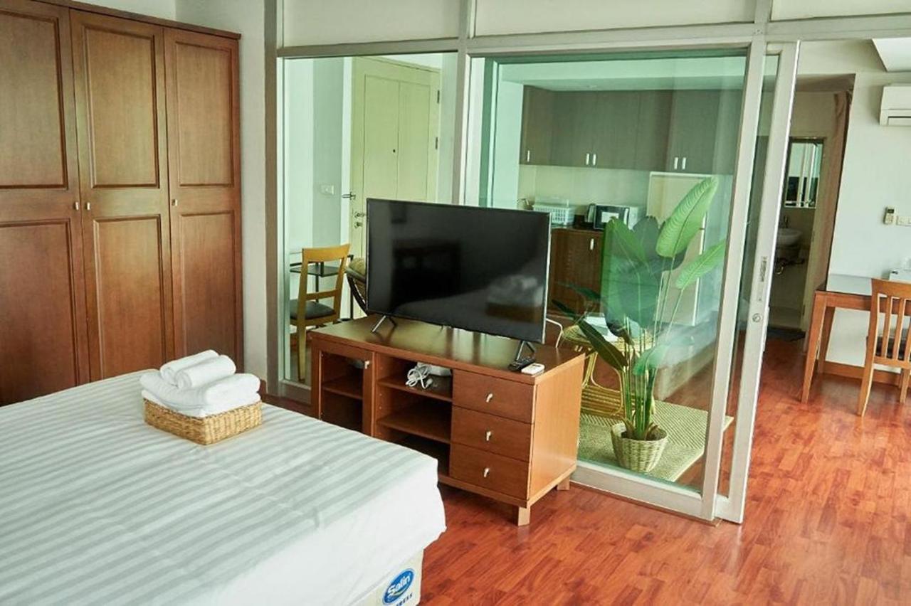Bellevue Boutique Bangkok Apartment Bagian luar foto
